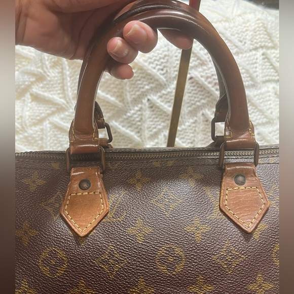 Louis Vuitton Monogram Speedy 35 - Picture 9 of 14